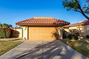 12285 S Shoshoni Dr S, Phoenix, AZ 85044 - Photo 1