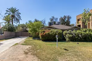 2226 N 28th St, Phoenix, AZ 85008 - Photo 1