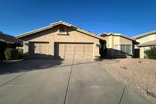 2713 E Verbena Dr, Phoenix, AZ 85048 - Photo 1