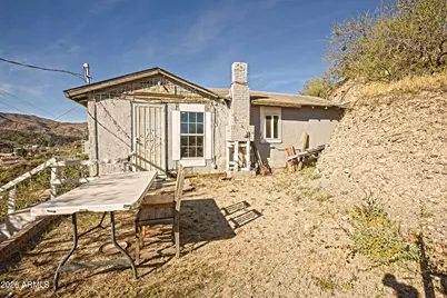 512 W Pinto Street, Miami, AZ 85539 - Photo 1
