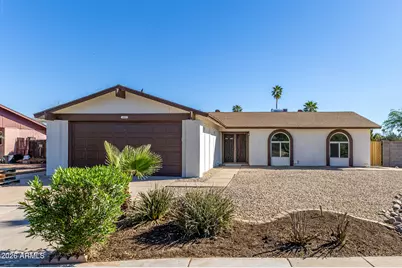 402 W El Prado Road, Chandler, AZ 85225 - Photo 1
