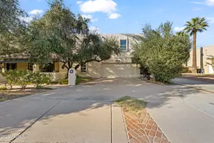 14 E Orangewood Ave, Phoenix, AZ 85020 - Photo 1