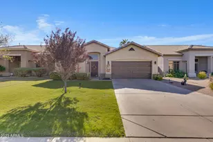 1511 E Black Diamond Dr, Gilbert, AZ 85296 - Photo 1