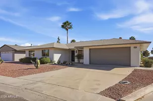 11049 W Crestbrook Dr, Sun City, AZ 85351 - Photo 1