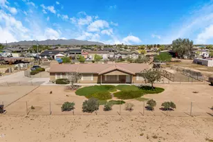 13105 S 209th Ln, Buckeye, AZ 85326 - Photo 1