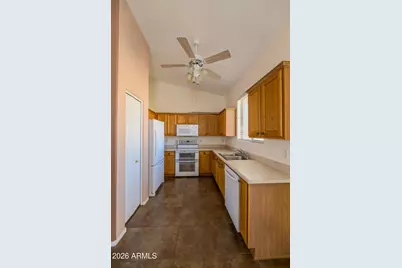 8820 E Rainier Drive, Gold Canyon, AZ 85118 - Photo 7
