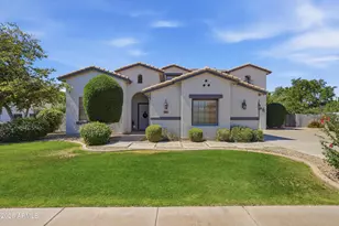 558 E Mead Pl, Chandler, AZ 85249 - Photo 1