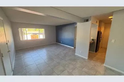 1130 E Butler #Apt B4, Phoenix, AZ 85020 - Photo 1