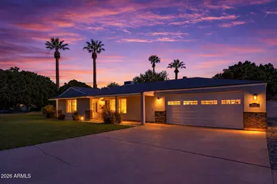 3001 N 43rd Place, Phoenix, AZ 85018 - Photo 1