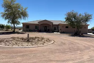 8604 S Bruner Rd, Buckeye, AZ 85326 - Photo 1