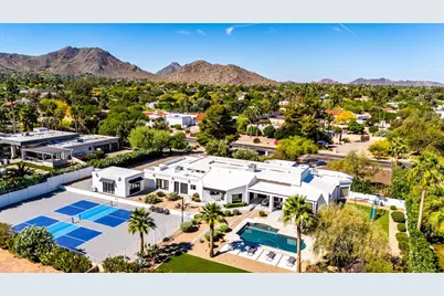 9917 N 52nd Street, Paradise Valley, AZ 85253 - Photo 1
