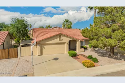 2010 E Sheena Drive, Phoenix, AZ 85022 - Photo 1