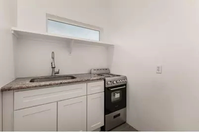 1933 E Monroe Street #1, Phoenix, AZ 85034 - Photo 5