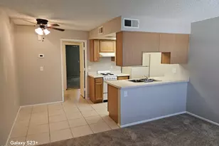 461 W Holmes Ave, Mesa, AZ 85210 - Photo 1