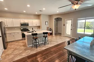 42414 N 46th Ln, Phoenix, AZ 85086 - Photo 1