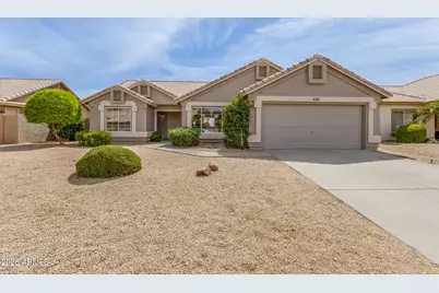 13321 W Wilshire Drive, Goodyear, AZ 85395 - Photo 1