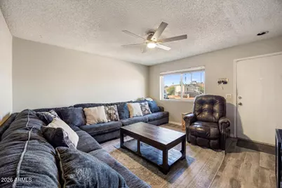 1011 W 5th Avenue, Apache Junction, AZ 85120 - Photo 9