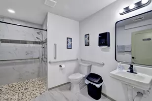 11093 W Frontier Dr, Sun City, AZ 85351 - Photo 13