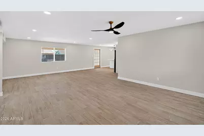 8531 W Vale Drive, Phoenix, AZ 85037 - Photo 5