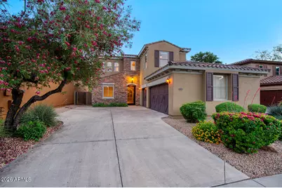 3985 E Hummingbird Lane, Phoenix, AZ 85050 - Photo 1