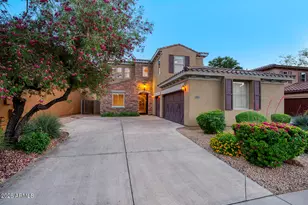 3985 E Hummingbird Ln, Phoenix, AZ 85050 - Photo 1