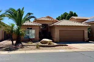 1233 E Redfield Rd, Phoenix, AZ 85022 - Photo 1