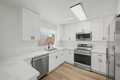 6337 W Chickasaw Street, Phoenix, AZ 85043 - Photo 1