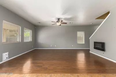7011 W Mercer Lane, Peoria, AZ 85345 - Photo 5
