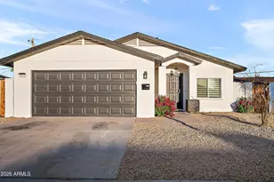 3911 N 13th Wy, Phoenix, AZ 85014 - Photo 1