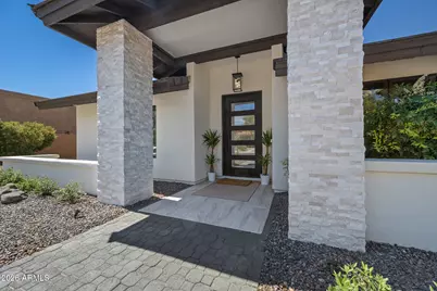 10012 N 76th Place, Scottsdale, AZ 85258 - Photo 1