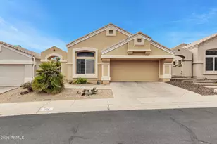 1124 E Hiddenview Dr, Phoenix, AZ 85048 - Photo 1