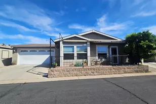 650 N Hawes Rd, Mesa, AZ 85207 - Photo 1