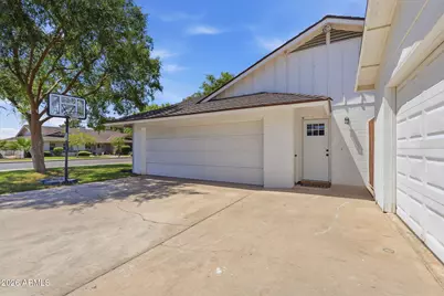 3848 E Contessa Street, Mesa, AZ 85205 - Photo 5