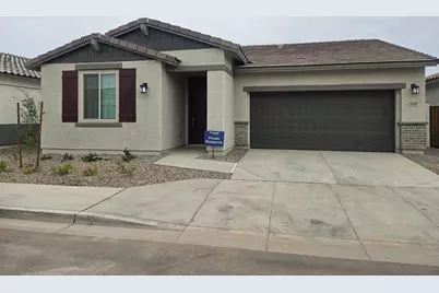 548 W Fremont Pass, Apache Junction, AZ 85120 - Photo 1
