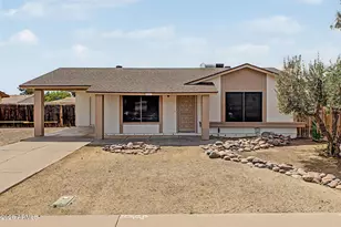 307 W Rosal Pl, Chandler, AZ 85225 - Photo 1