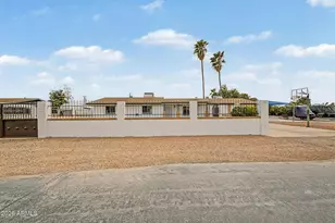 2801 E Angela Dr, Phoenix, AZ 85032 - Photo 1