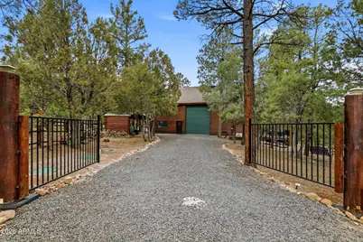 2287 Richenbacher Circle, Overgaard, AZ 85933 - Photo 1