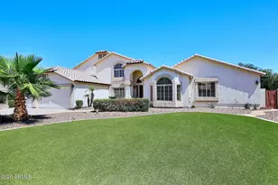 1069 N Poinciana Rd, Gilbert, AZ 85234 - Photo 1