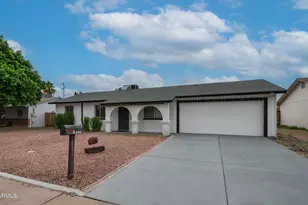 4146 W Desert Hills Dr, Phoenix, AZ 85029 - Photo 1