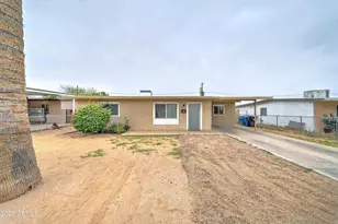6430 S Montezuma St, Phoenix, AZ 85041 - Photo 1
