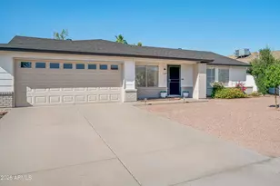 1130 W Donner Dr, Tempe, AZ 85282 - Photo 1