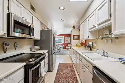 10526 W Highwood Lane, Sun City, AZ 85373 - Photo 1