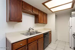 4211 E Palm Ln, Phoenix, AZ 85008 - Photo 15