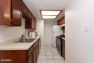 4211 E Palm Ln, Phoenix, AZ 85008 - Photo 13