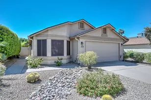 3125 E Siesta Ln, Phoenix, AZ 85050 - Photo 1