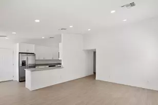 6825 N 81st Ln, Glendale, AZ 85303 - Photo 1
