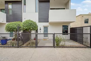 325 E Coronado Rd, Phoenix, AZ 85004 - Photo 1