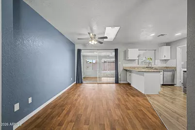 10537 W Lawrence Lane, Peoria, AZ 85345 - Photo 11