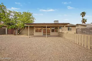10537 W Lawrence Ln, Peoria, AZ 85345 - Photo 33