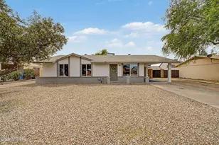 1425 W Wickieup Ln, Phoenix, AZ 85027 - Photo 1